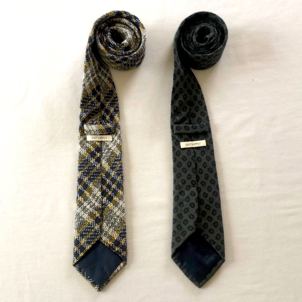 SUITSUPPLY hand finished ties by Italy's Vitale Barberis Canonico mill. Set/2